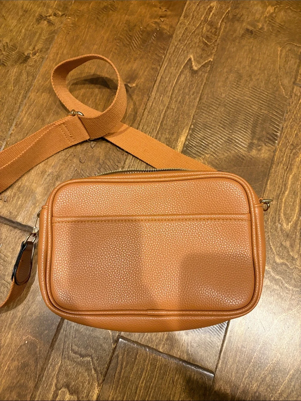 Medium sized Crossbody Bag